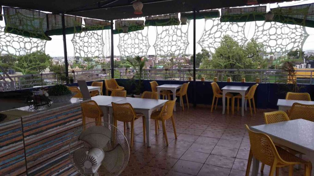 Best Restaurants in MP Nagar Bhopal